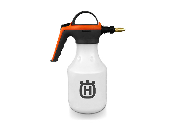 Husqvarna | Sprayers | Model 48 oz Handheld Sprayer for sale at Pillar Equipment, Quad Cities Region, Illinois