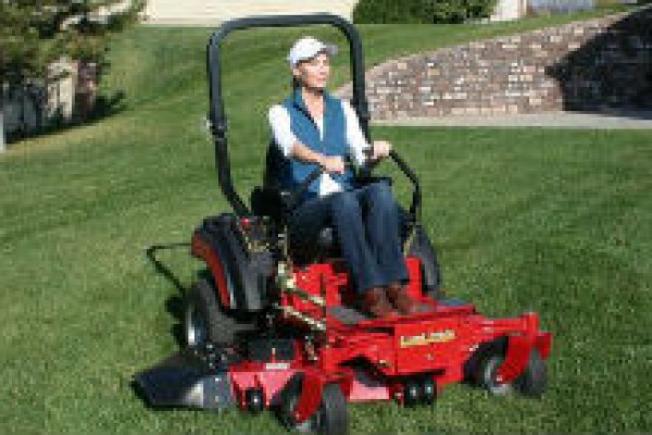 Land Pride | Zero Turn Mowers | ZSR Razor Series Zero Turn Mowers for sale at Pillar Equipment, Quad Cities Region, Illinois